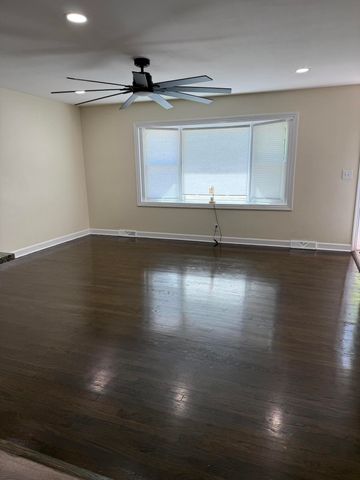 3412 W 78th Place, Merrillville, IN 46410