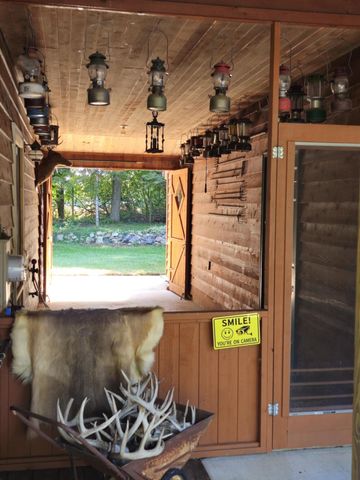 5435 State Road, Hillsdale, MI 49242