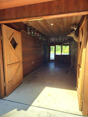 5435 State Road, Hillsdale, MI 49242