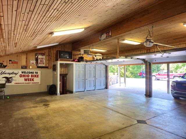 5435 State Road, Hillsdale, MI 49242