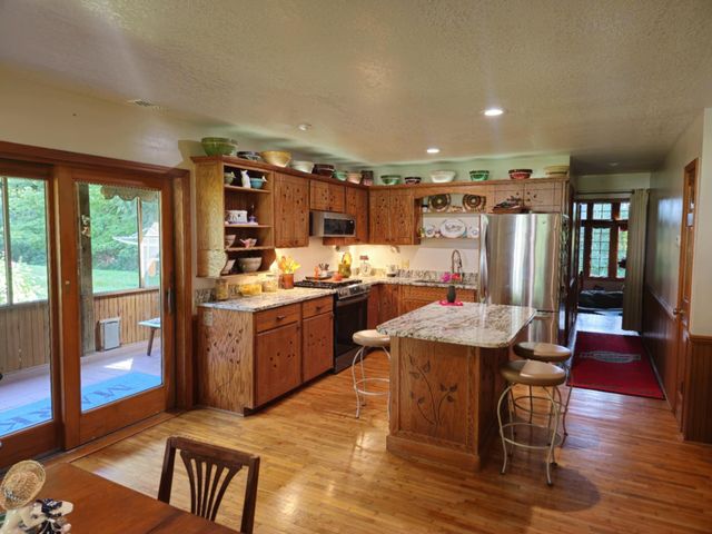 5435 State Road, Hillsdale, MI 49242