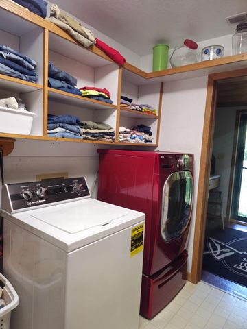 5435 State Road, Hillsdale, MI 49242