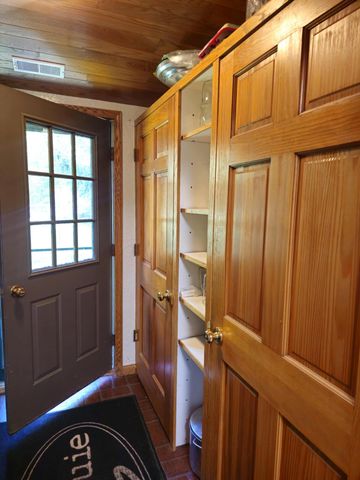 5435 State Road, Hillsdale, MI 49242