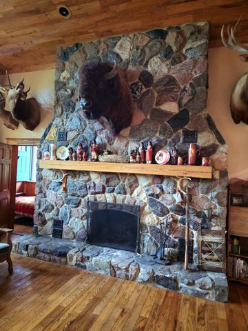 5435 State Road, Hillsdale, MI 49242