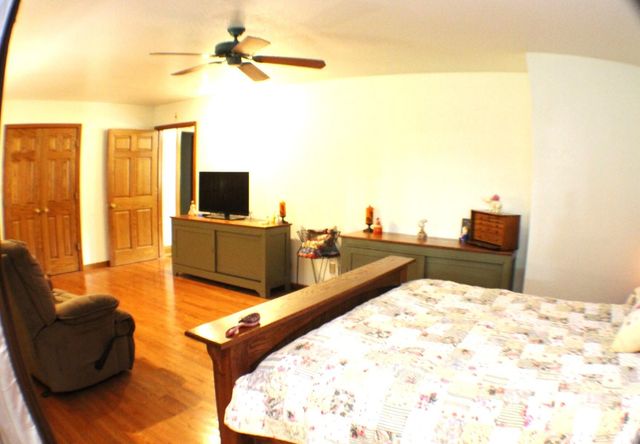 5435 State Road, Hillsdale, MI 49242