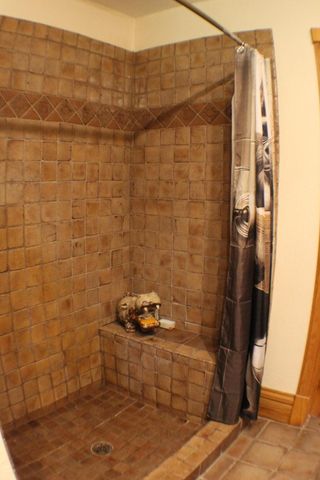 5435 State Road, Hillsdale, MI 49242