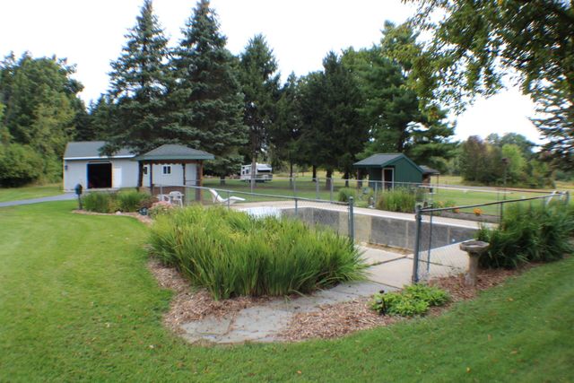 5435 State Road, Hillsdale, MI 49242