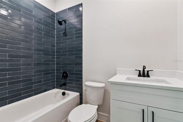 41650 LIGUSTRUM STREET, Eustis, FL 32736