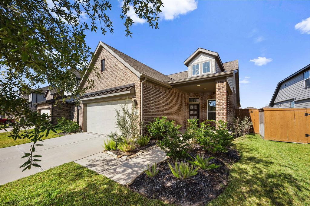 7806 Coco Verde Drive, Cypress, TX 77433