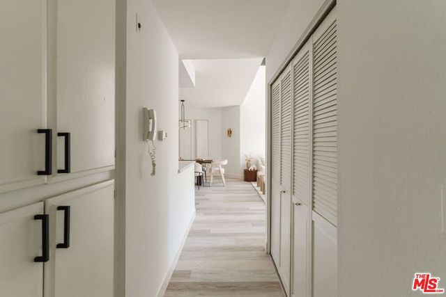 3284 Barham Boulevard 301, Los Angeles, CA 90068