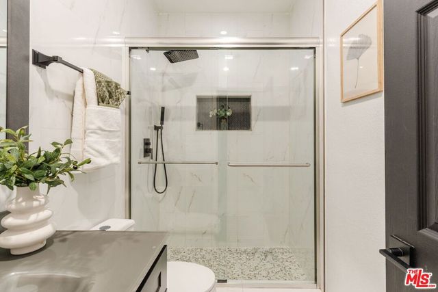 3284 Barham Boulevard 301, Los Angeles, CA 90068