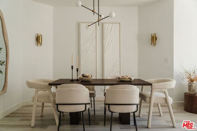 3284 Barham Boulevard 301, Los Angeles, CA 90068