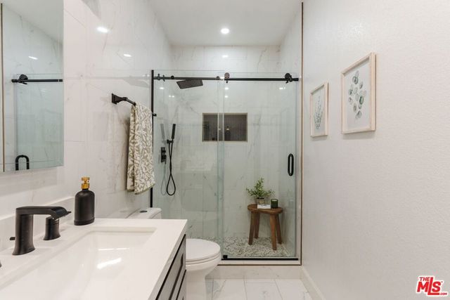 3284 Barham Boulevard 301, Los Angeles, CA 90068