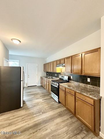 28 Albany Street, Albany, NY 12204