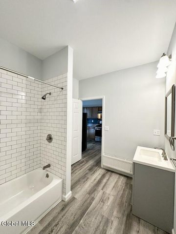 28 Albany Street, Albany, NY 12204