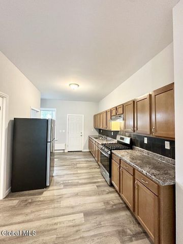 28 Albany Street, Albany, NY 12204