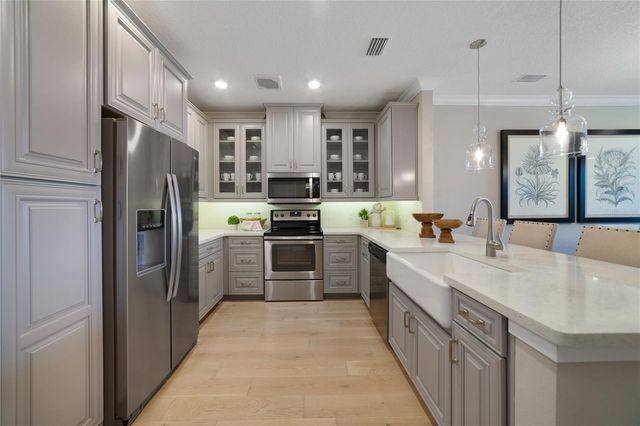 7545 LAUREATE BOULEVARD 7404, Orlando, FL 32827