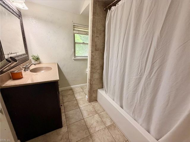 8333 Capeview AVE, Norfolk, VA 23518