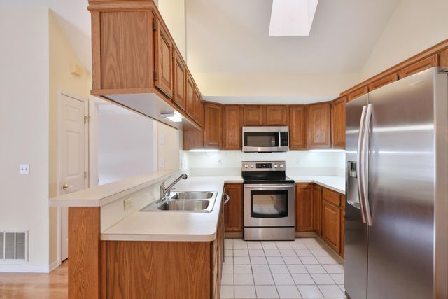 8380 Orchard Knoll Lane, Columbus, OH 43235