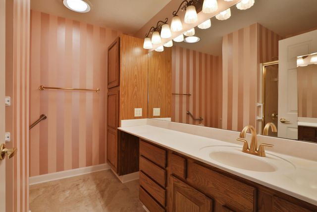 8380 Orchard Knoll Lane, Columbus, OH 43235