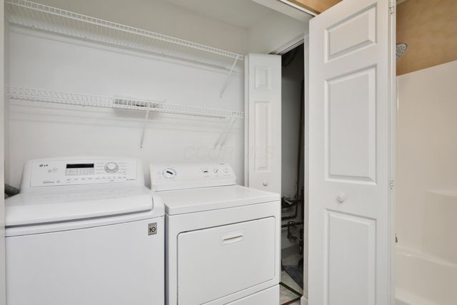 8380 Orchard Knoll Lane, Columbus, OH 43235