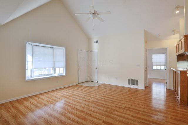 8380 Orchard Knoll Lane, Columbus, OH 43235