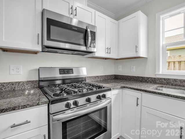 1106 Lynwood Forest Road, Arden, NC 28704