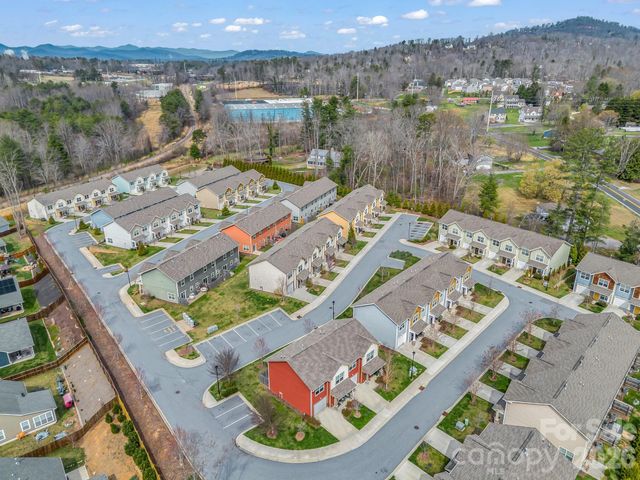 1106 Lynwood Forest Road, Arden, NC 28704