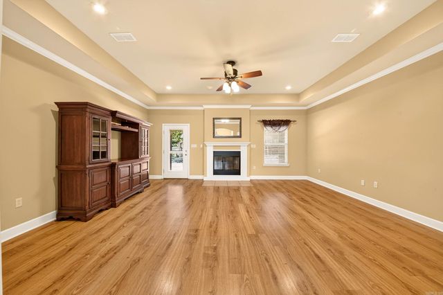 24 Crosswinds Drive, Cabot, AR 72023