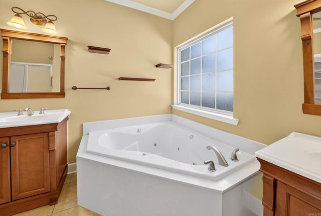 24 Crosswinds Drive, Cabot, AR 72023