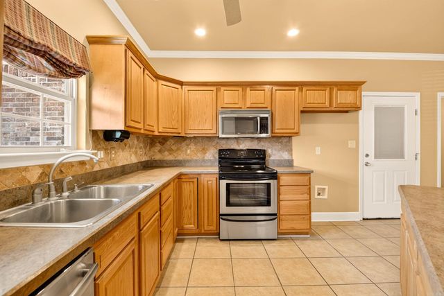 24 Crosswinds Drive, Cabot, AR 72023