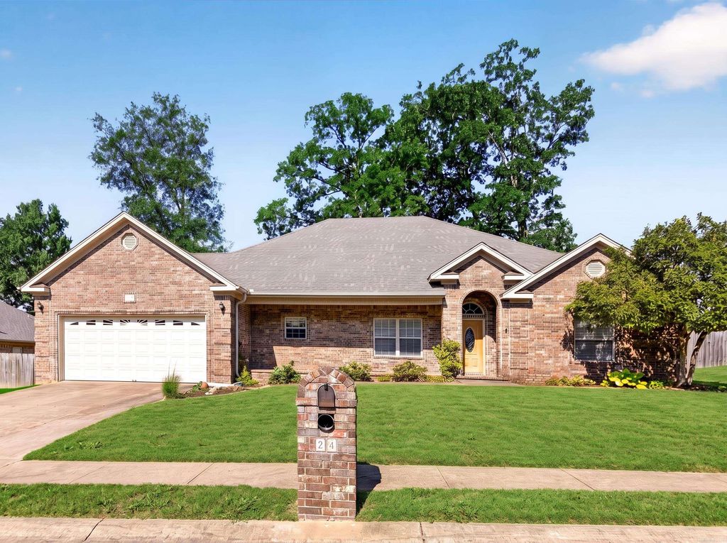 24 Crosswinds Drive, Cabot, AR 72023