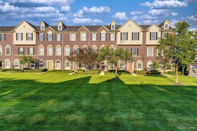 1569 E Lakeview Lane, Canton, MI 48187