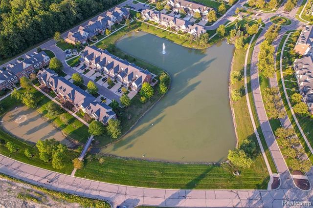 1569 E Lakeview Lane, Canton, MI 48187