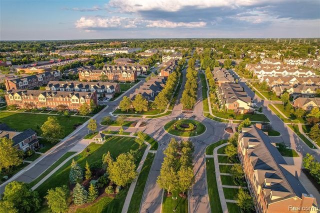 1569 E Lakeview Lane, Canton, MI 48187