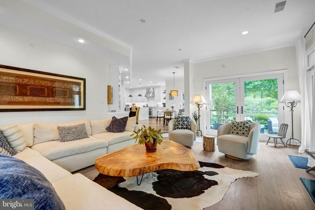 6719 TENNYSON DR, Mclean, VA 22101