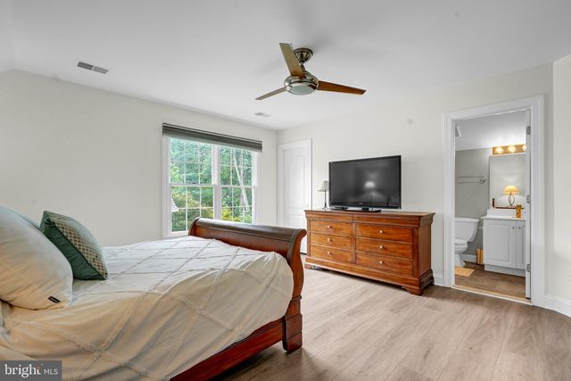 6719 TENNYSON DR, Mclean, VA 22101