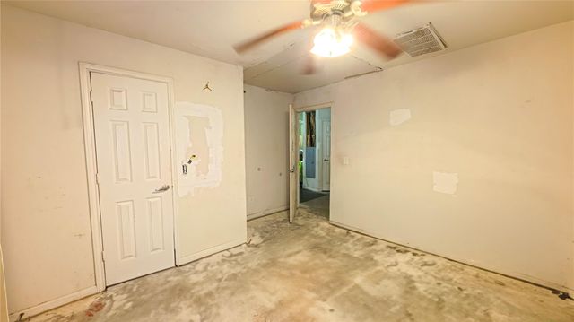 390 N Martin Luther King Drive, Ames, TX 77575