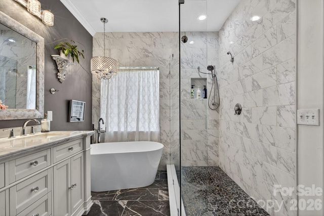 11219 Isthmus Court, Charlotte, NC 28215