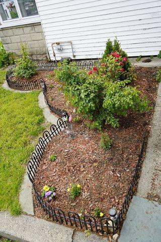 95 Pelham St 3, Methuen, MA 01844