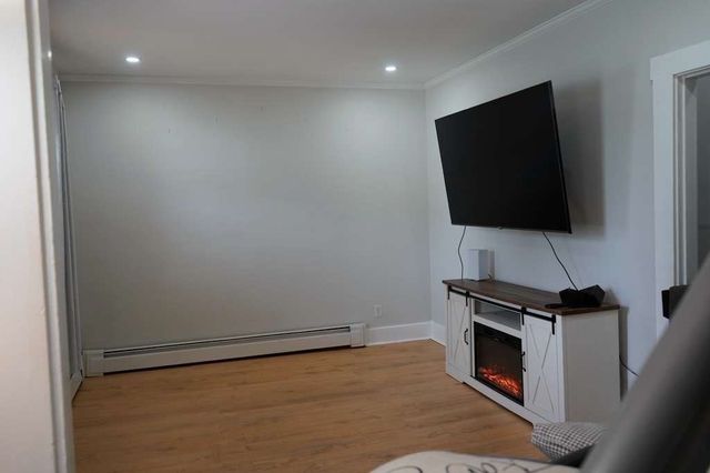 95 Pelham St 3, Methuen, MA 01844