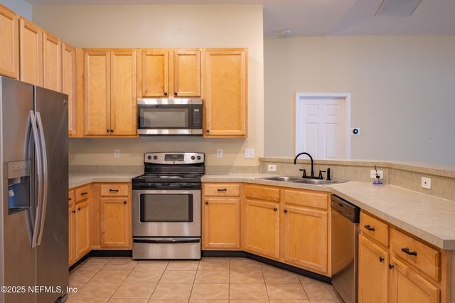 3466 LAUREL LEAF Drive, Orange Park, FL 32065