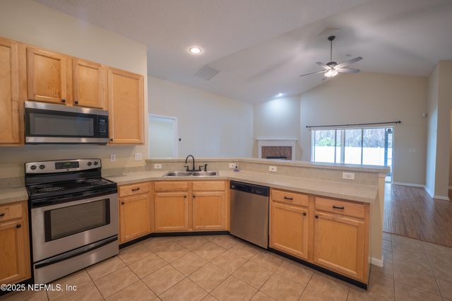 3466 LAUREL LEAF Drive, Orange Park, FL 32065