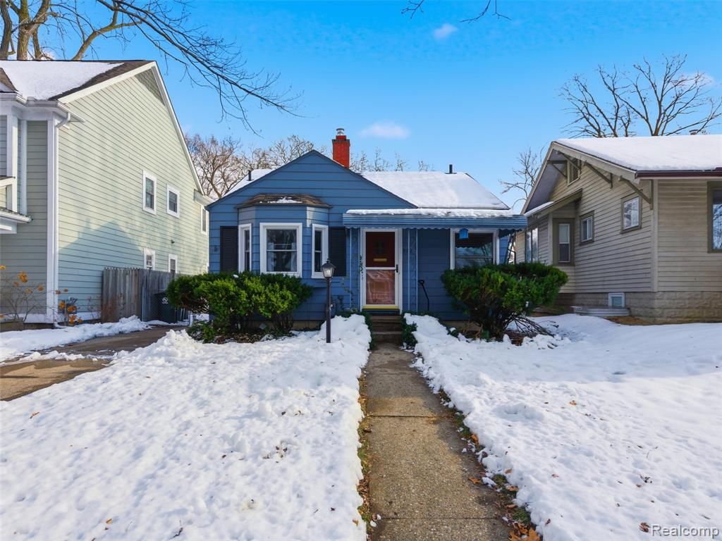 922 N Maple Avenue, Royal Oak, MI 48067