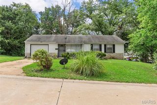 1700 Dellwood Court, Unincorporated, MO 63136