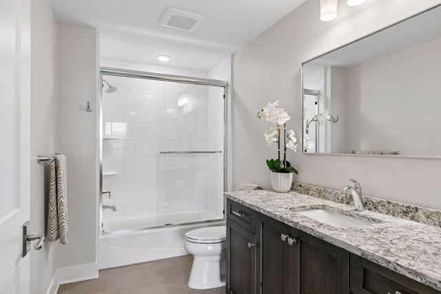 222 Ferndale Road S 206, Wayzata, MN 55391