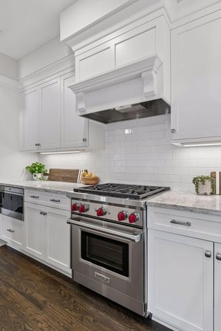 222 Ferndale Road S 206, Wayzata, MN 55391