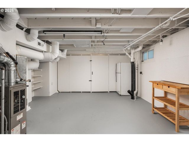303 Se 86TH Ave, Portland, OR 97216