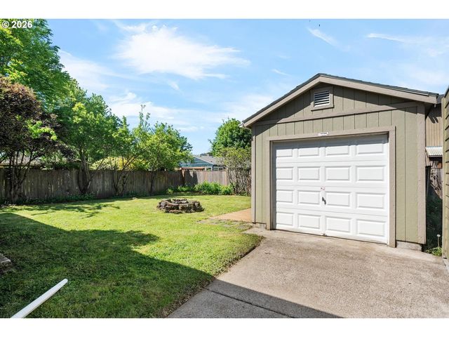 303 Se 86TH Ave, Portland, OR 97216