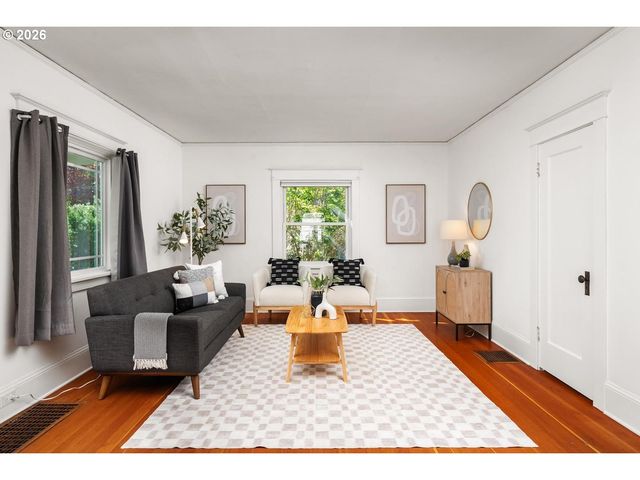 303 Se 86TH Ave, Portland, OR 97216